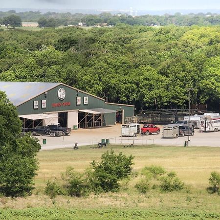 Nrs Event Center & Guest Ranch Hotel Decatur Buitenkant foto
