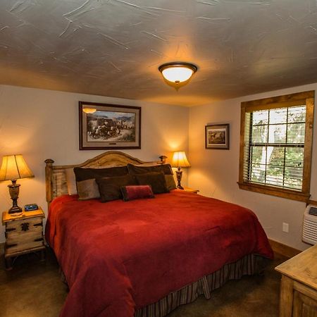 Nrs Event Center & Guest Ranch Hotel Decatur Buitenkant foto