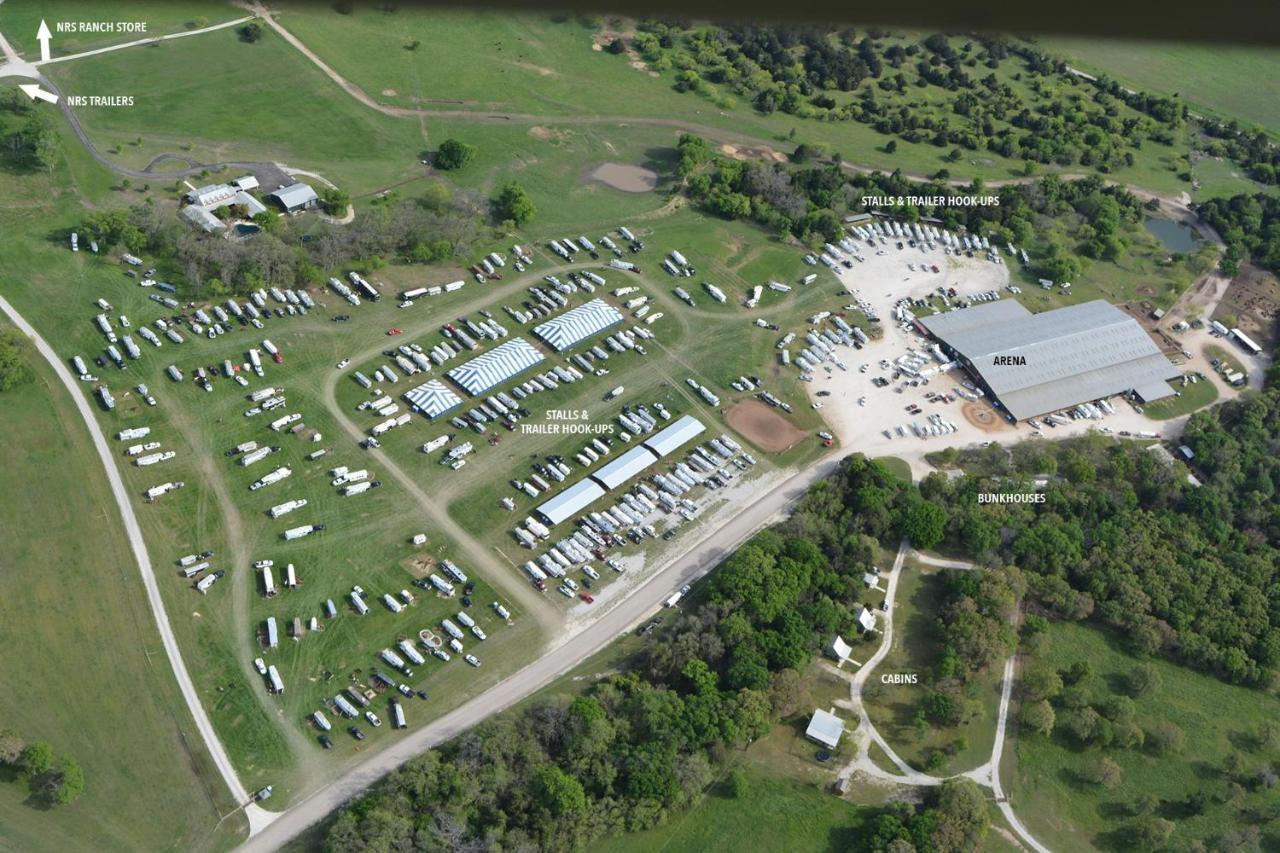 Nrs Event Center & Guest Ranch Hotel Decatur Buitenkant foto