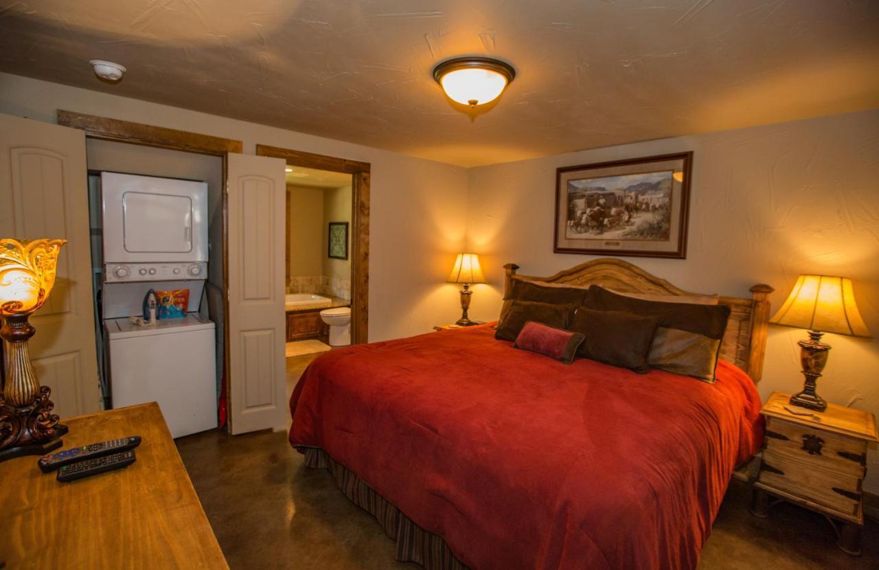 Nrs Event Center & Guest Ranch Hotel Decatur Buitenkant foto