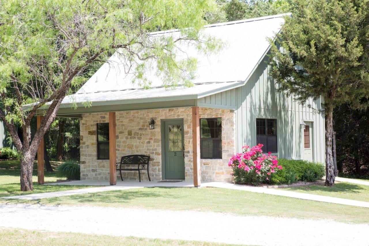 Nrs Event Center & Guest Ranch Hotel Decatur Buitenkant foto
