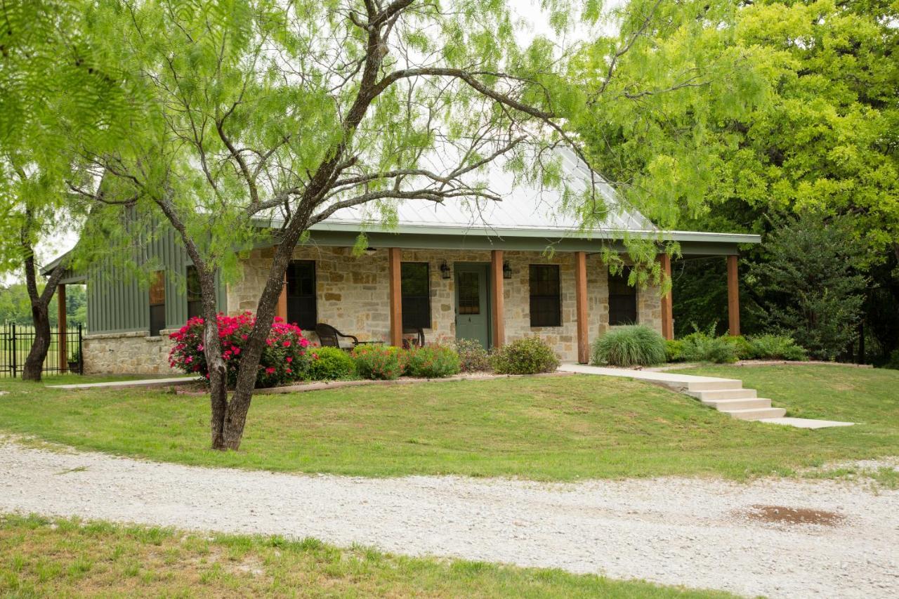 Nrs Event Center & Guest Ranch Hotel Decatur Buitenkant foto