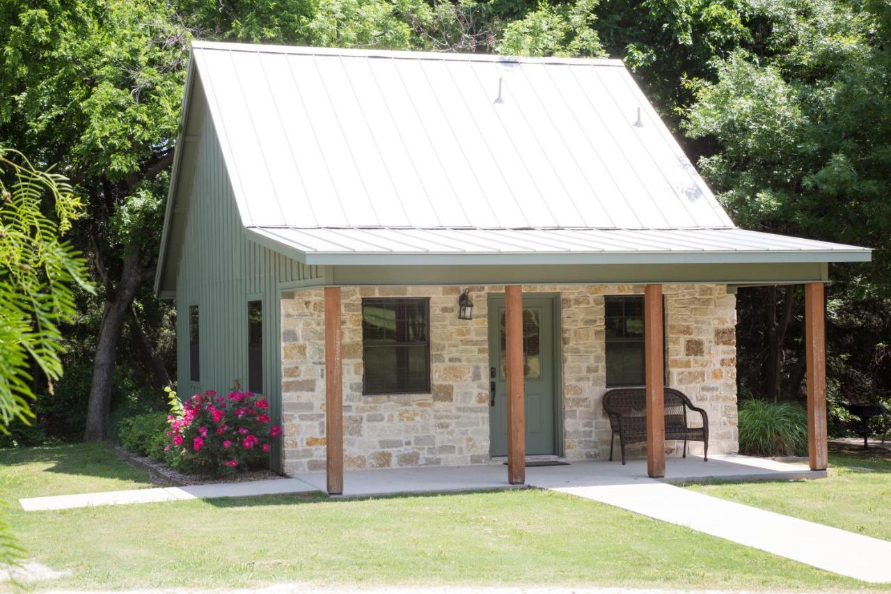 Nrs Event Center & Guest Ranch Hotel Decatur Buitenkant foto
