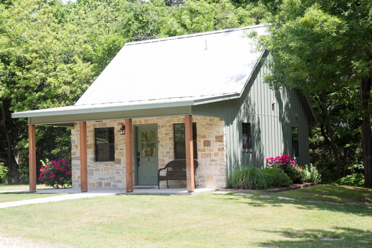 Nrs Event Center & Guest Ranch Hotel Decatur Buitenkant foto