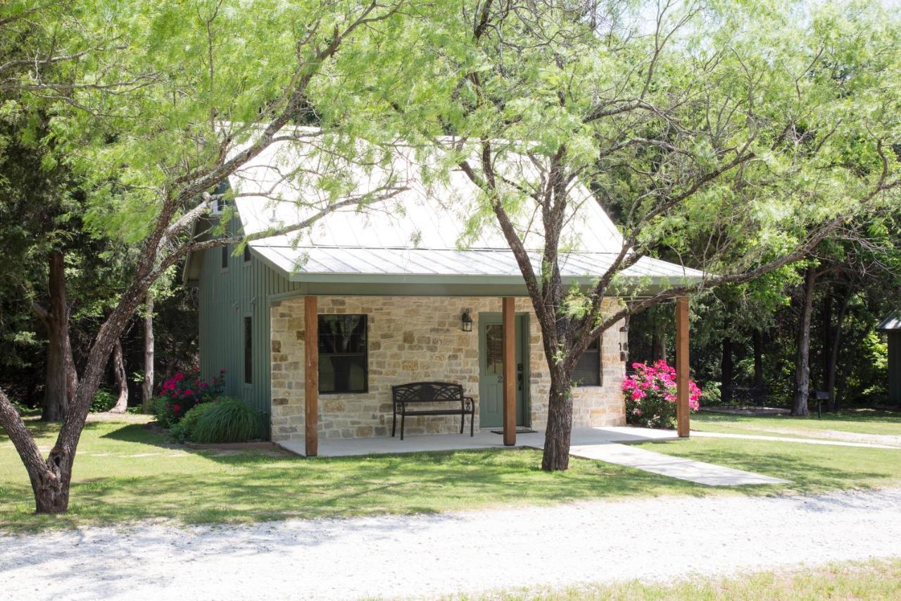 Nrs Event Center & Guest Ranch Hotel Decatur Buitenkant foto