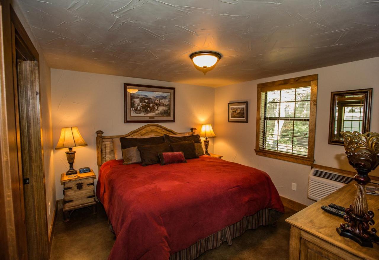 Nrs Event Center & Guest Ranch Hotel Decatur Buitenkant foto