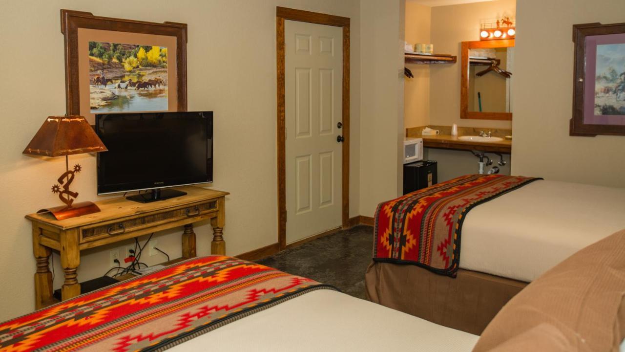 Nrs Event Center & Guest Ranch Hotel Decatur Buitenkant foto