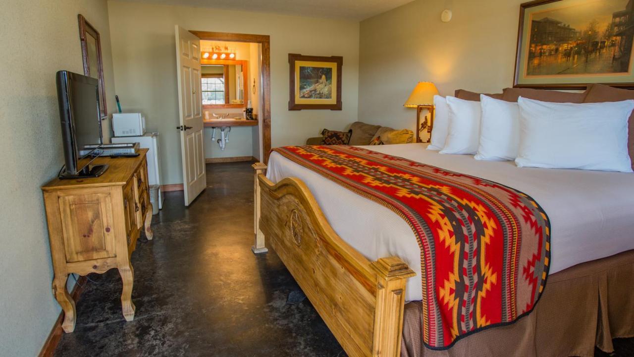 Nrs Event Center & Guest Ranch Hotel Decatur Buitenkant foto
