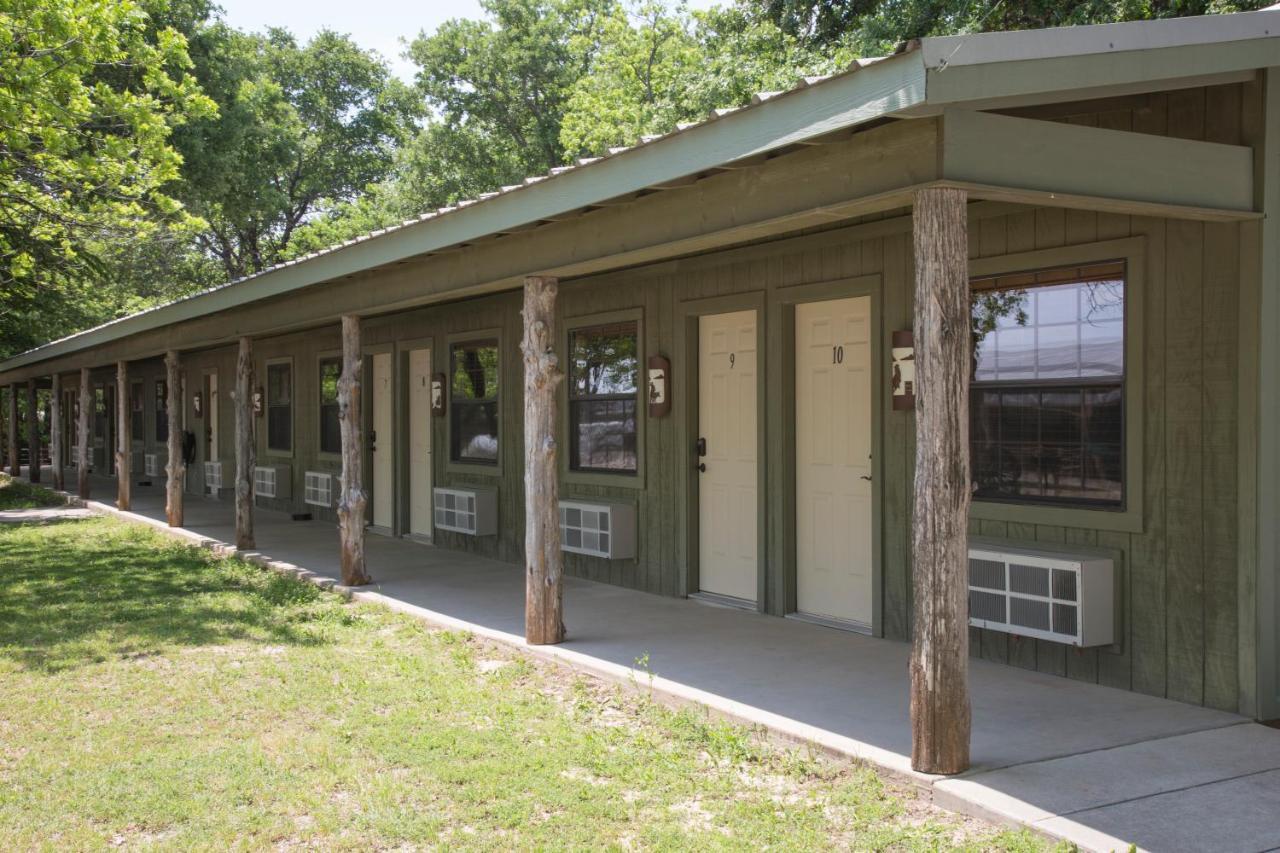 Nrs Event Center & Guest Ranch Hotel Decatur Buitenkant foto