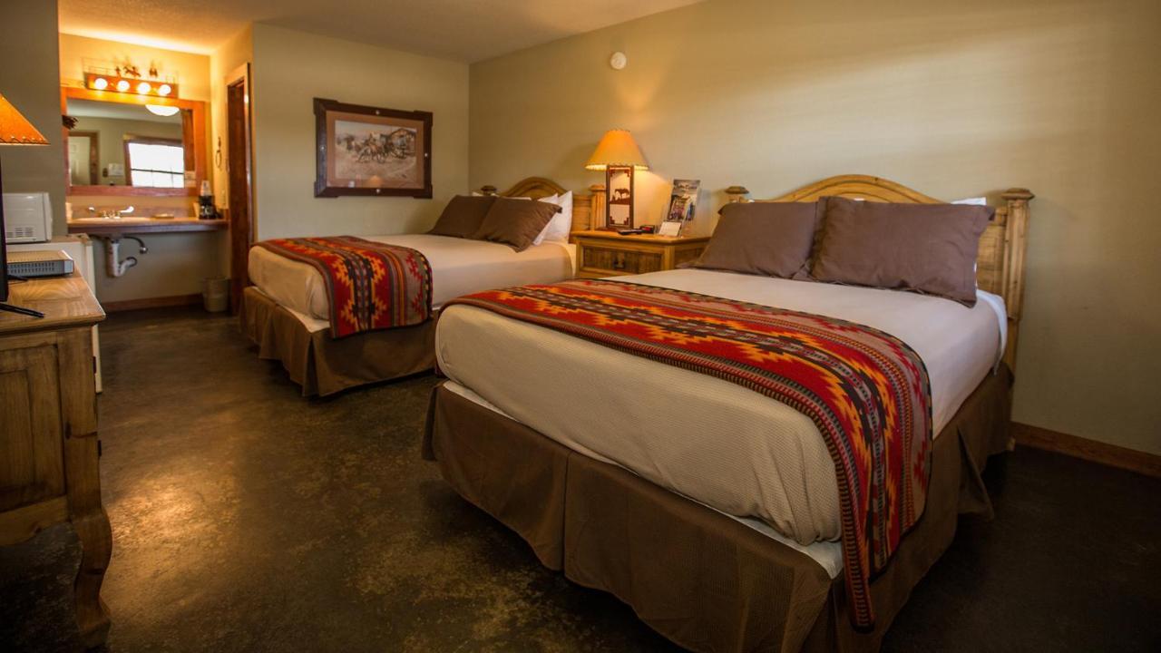 Nrs Event Center & Guest Ranch Hotel Decatur Buitenkant foto